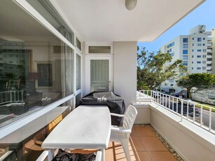 Apartment / Flat For Sale in Sea Point, Cape Town