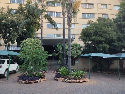 1 Bedroom Apartment / flat for sale in Houghton Estate - 18 Lauriston Court, 188 Louis Botha Avenue