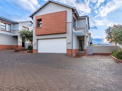 Townhouse Pending Sale in The Hills Game Reserve Estate