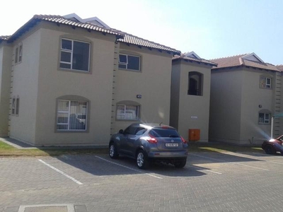 3 bedrooms Townhouse in MOREHILL EXT 2