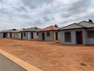 Rdp Houses For Sale Call Mr Mabaso 082 423 3668, Johannesburg Central | RentUncle
