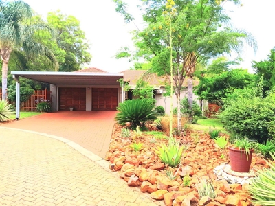 2 Bedroom House for sale in Thabazimbi