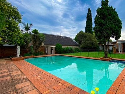 4 Bedroom House for sale in Mayberry Park | ALLSAproperty.co.za
