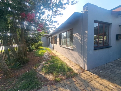 5 Bedroom House for sale in Booysens | ALLSAproperty.co.za