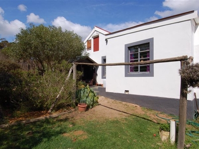 2 Bed House in Napier