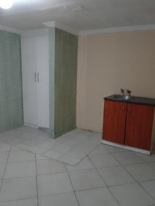 2 Bedroom Bachelor with shower and Toilet in Section 16 Mamelodi East