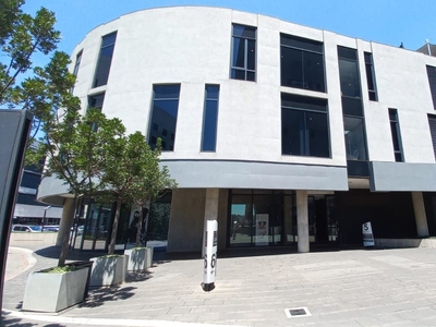 224m² Office To Let in Summit Place, Menlyn