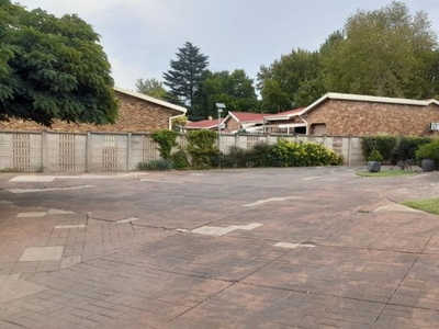 3 Bedroom townhouse - sectional for sale in Sasolburg Central