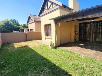 3 Bedroom Townhouse To Let in Waterval East