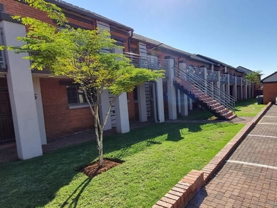 2 Bedroom townhouse - sectional for sale in Mooikloof Ridge, Pretoria