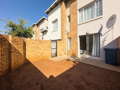 3 Bedroom Duplex to rent. Available 1 July 2024
