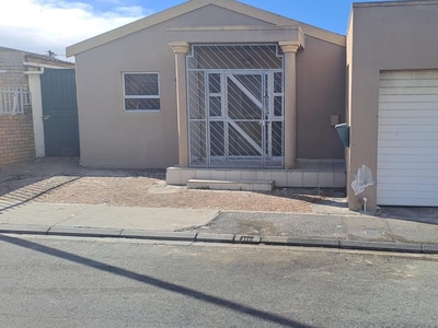 3 Bedroom house for sale in Strandfontein