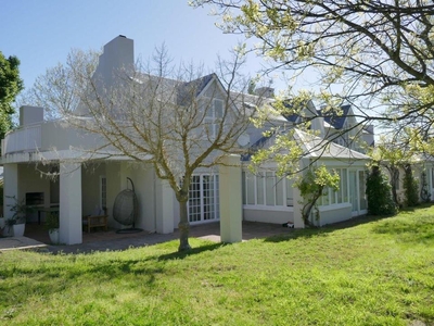 4 Bedroom House to Rent in Franschhoek