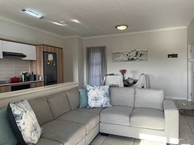 Chic and Modern 2-Bedroom Apartment in Ballito Hills