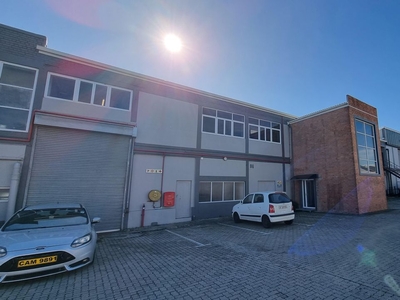 1,420m² Warehouse To Let in Maitland