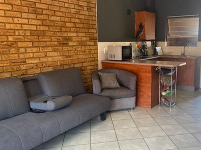 2 Bedroom apartment for sale in Honeypark, Roodepoort