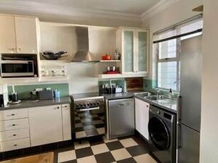 2 Bed Apartment in Dunkeld - Johannesburg