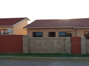 3 Bedroom House To Let in Amalinda