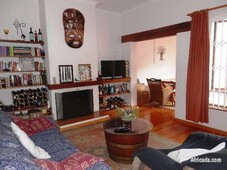 Charming and Secure Cottage in Upper Wynberg