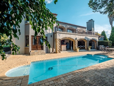 5 Bedroom Freehold For Sale in Ruimsig Country Estate