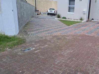 House rented in Strandfontein