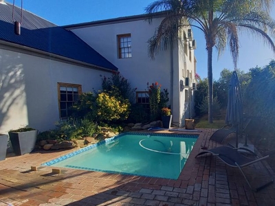 15 Bedroom house for sale in Oudtshoorn North