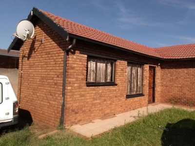 2 Bedroom house for sale in Tokoza Ext 2, Alberton