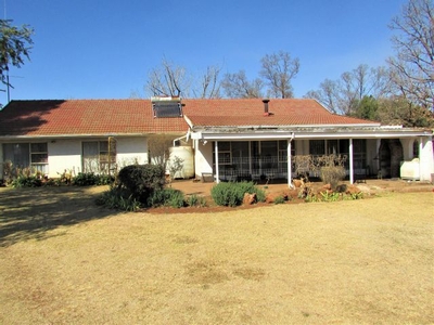 20,234m² Small Holding For Sale in Carletonville Central
