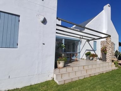 4 Bedroom House For Sale in Jacobsbaai