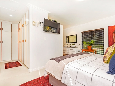 5 bedroom house for sale in Everglen