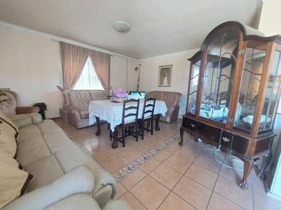 House For Sale In Zeekoevlei, Cape Town