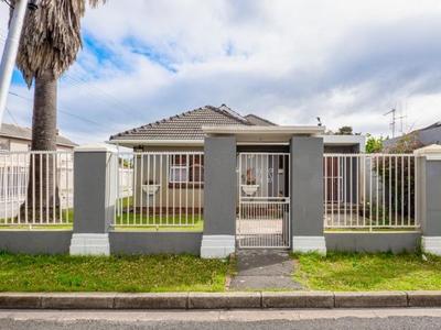3 Bedroom house for sale in Plumstead, Cape Town