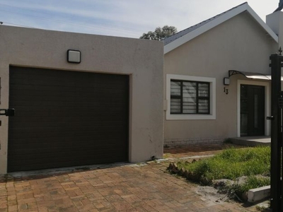 3 Bedroom house to rent in Surrey Estate, Cape Town