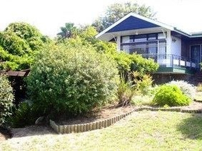 4 Bedroom House To Let in Somerset West Central