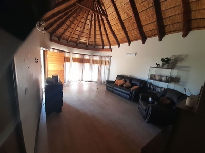 5 Bedroom House To Let in Vaalpark