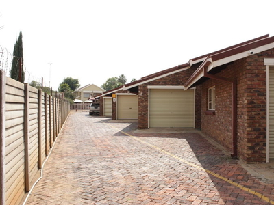 Three Bedroom Townhouse in Potchefstroom Central