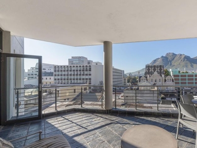 2 Bedroom apartment for sale in Cape Town City Centre