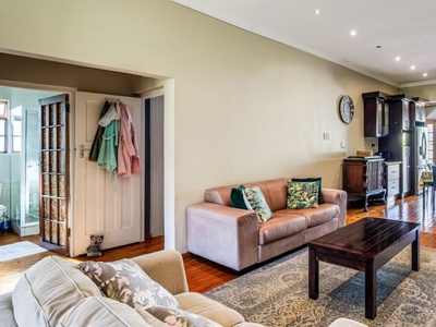 3 Bedroom house for sale in Observatory, Cape Town