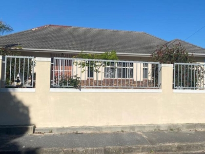 3 Bedroom house to rent in Clamhall, Parow