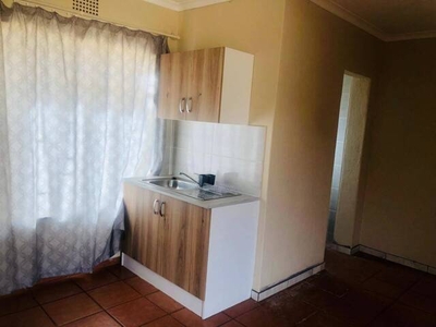 Apartment For Rent In Lindhaven, Roodepoort