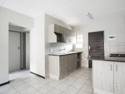 Apartment For Rent In Olievenhoutbosch, Centurion
