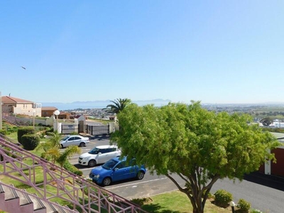 Apartment For Sale In Mansfield, Gordons Bay