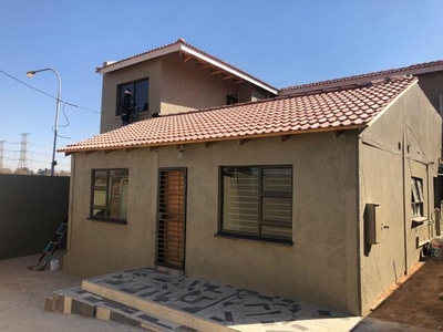 House For Rent In Dube, Soweto