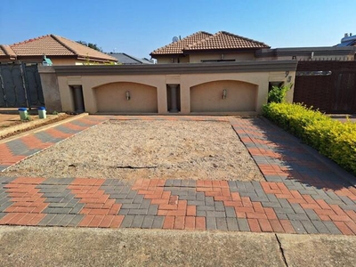 House For Rent In Kirkney, Pretoria