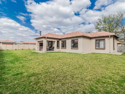 House For Rent In Ngwenya River Estate, Brits