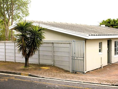 House For Rent In Oostersee, Parow