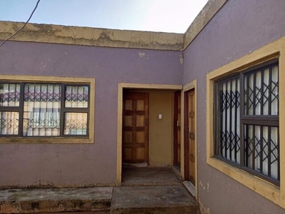 House For Sale In Bram Fischerville, Soweto