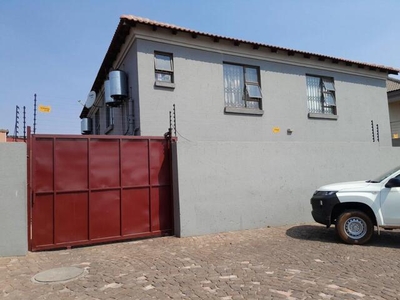 House For Sale In Clayville, Midrand