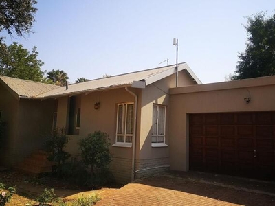 House For Sale In Rietondale, Pretoria