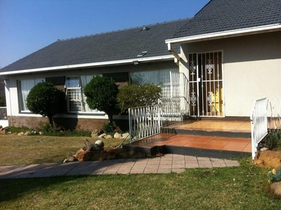 House For Sale In Risana, Johannesburg